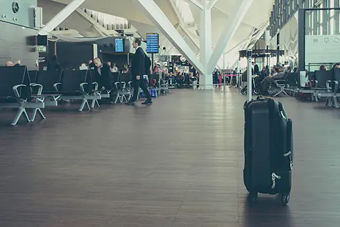 AIRPORT TRICKS TO MAKE YOUR JOURNEY EASIER