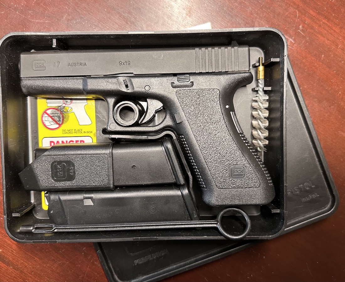 Glock 17 Gen2 with Tupperware box Pre-ban