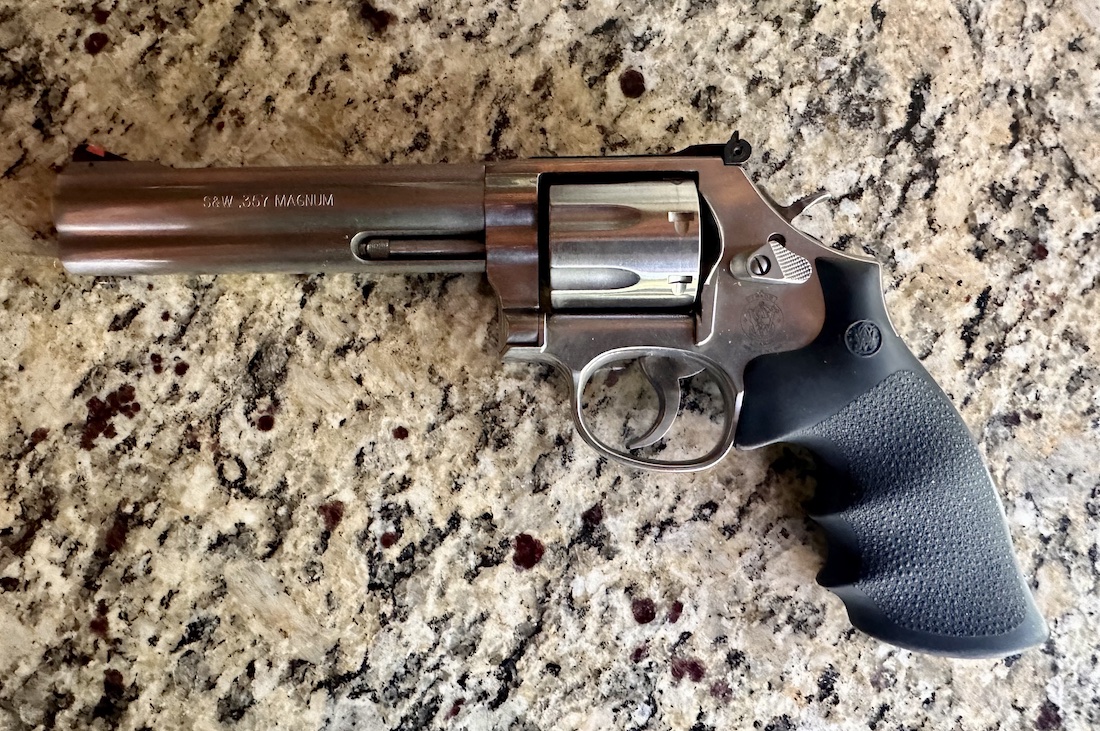 Smith & Wesson, Model 686 Plus