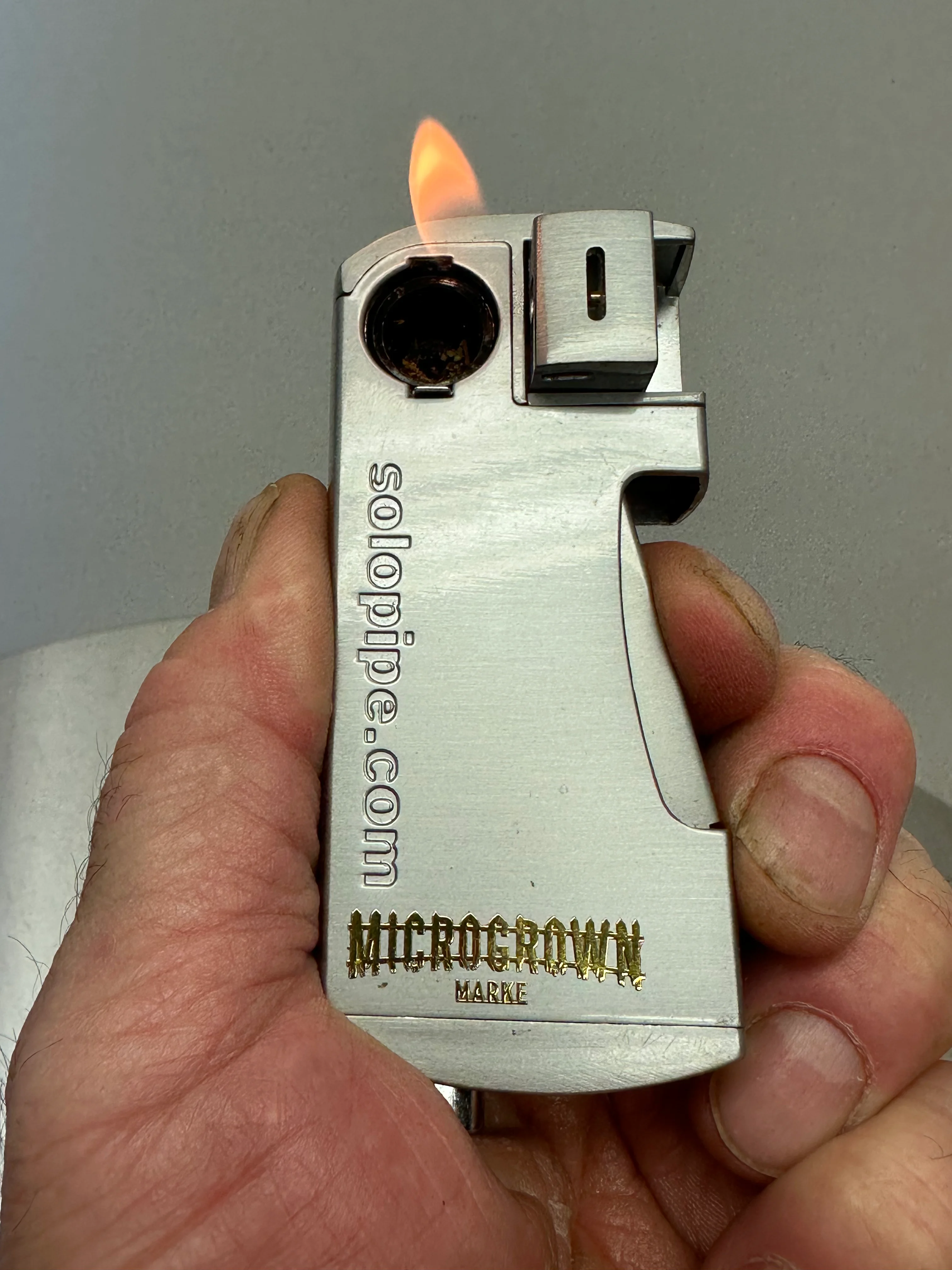 Solopipe w/ Integrated Lighter
