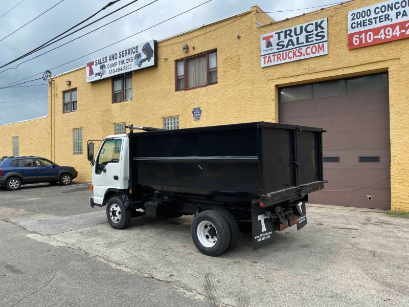 2005 Isuzu Solid Side Dump Truck