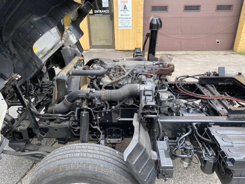 2005 Isuzu Solid Side Dump Truck